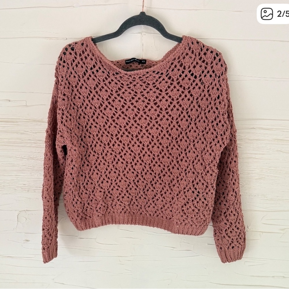 MOON & MADISON Loose Knit Crochet Styled Sweater